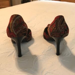 Paisley fabric high heels